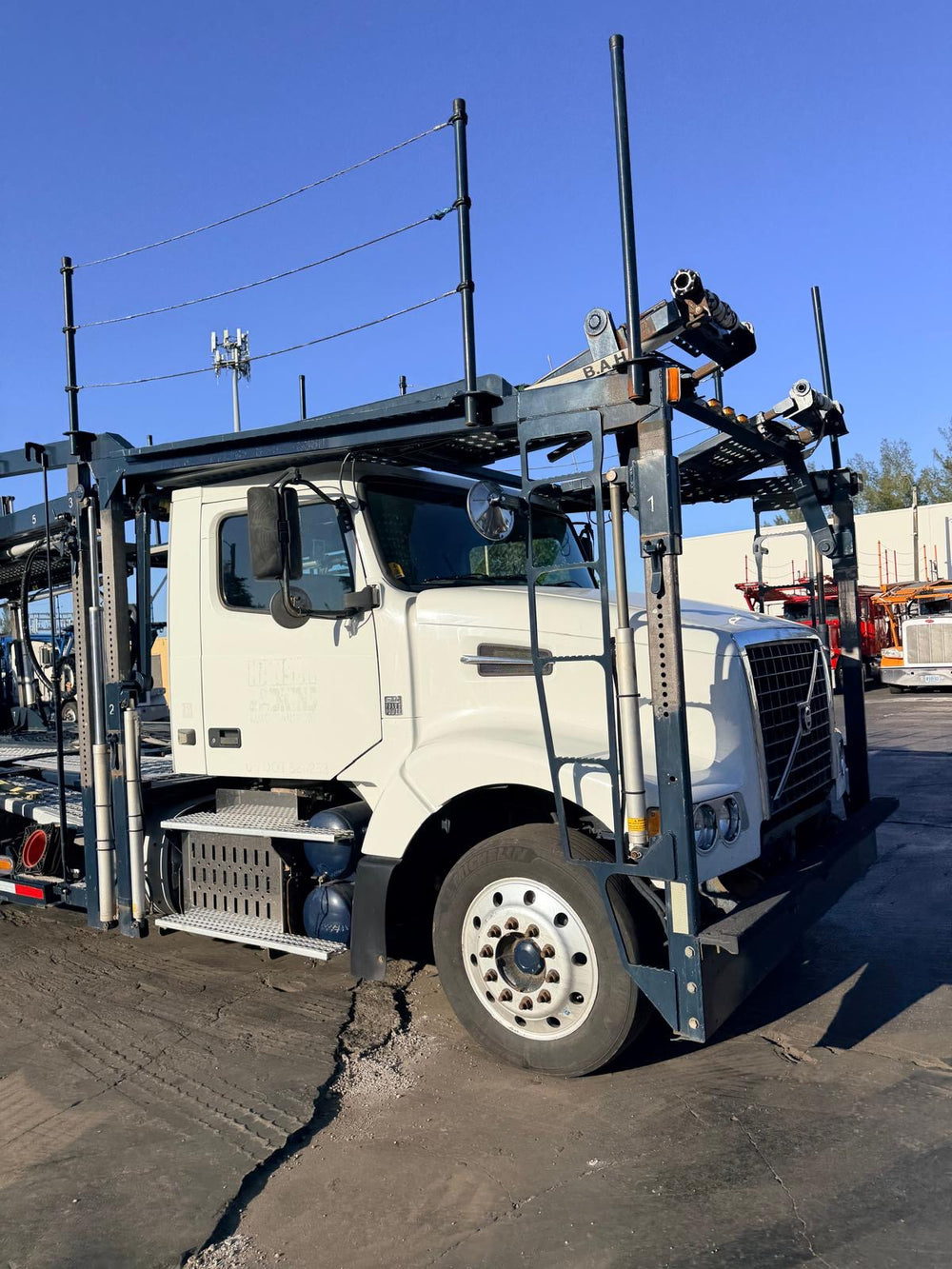 2015 Volvo VAH62200