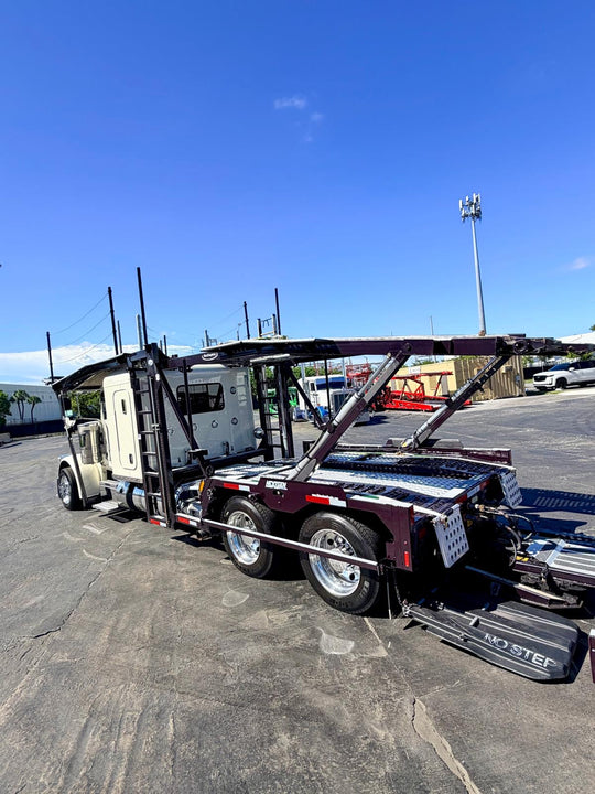 2021 Peterbilt 389 w/a 2022 Cottrell LSFA 80”