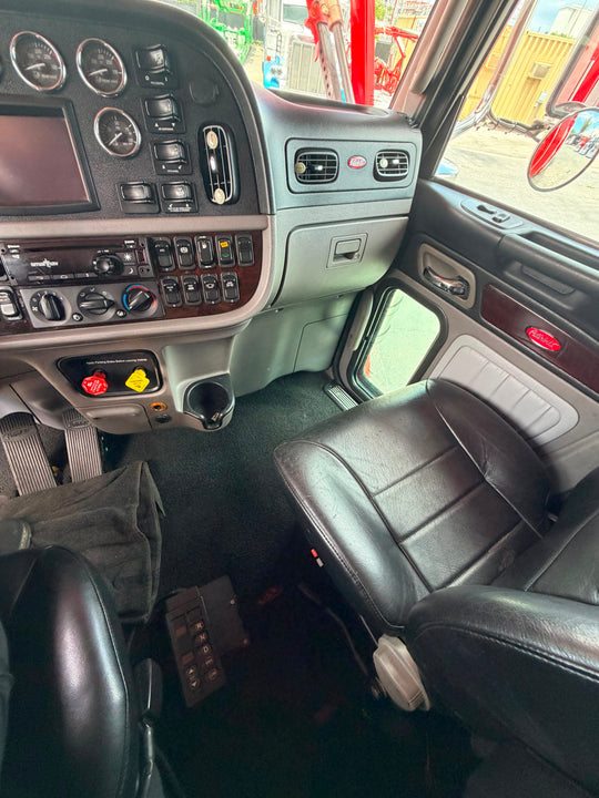 2018 Peterbilt 389