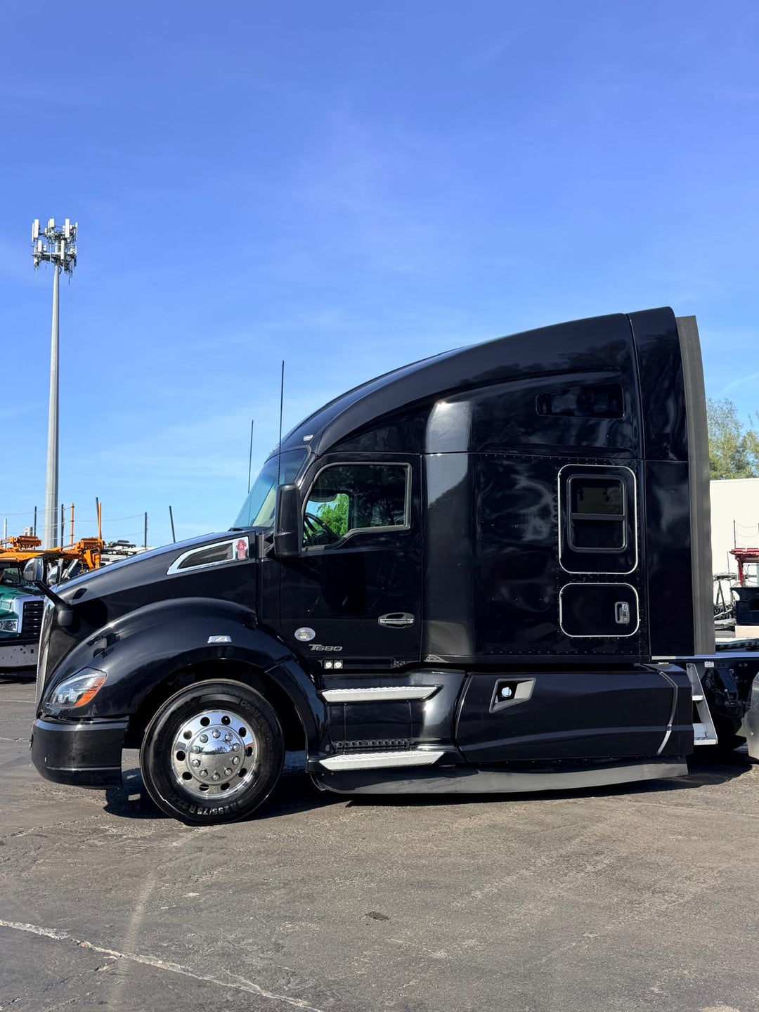 2017 KW T680