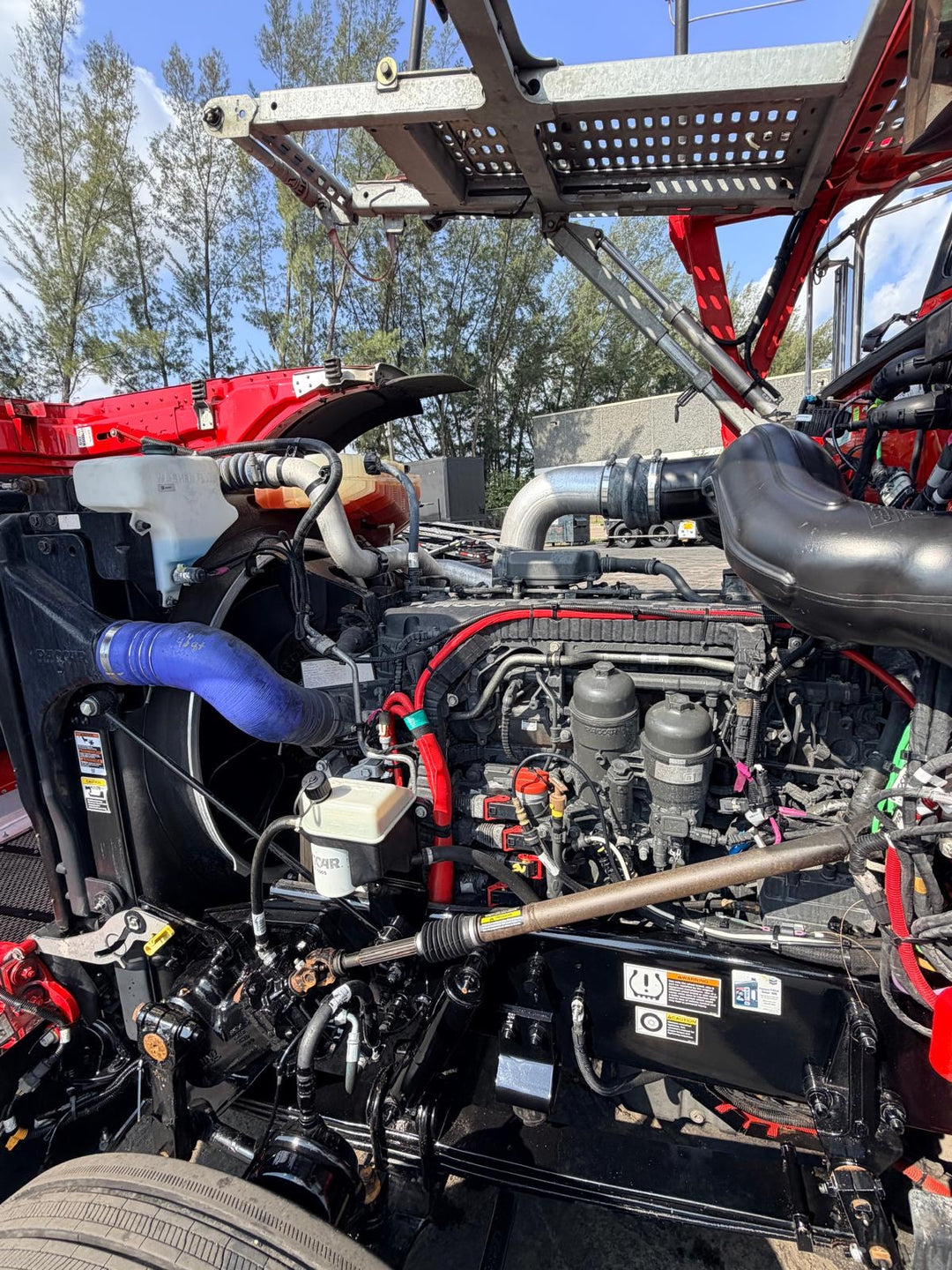2024 Peterbilt 389 w/a 2023 Lohr G20