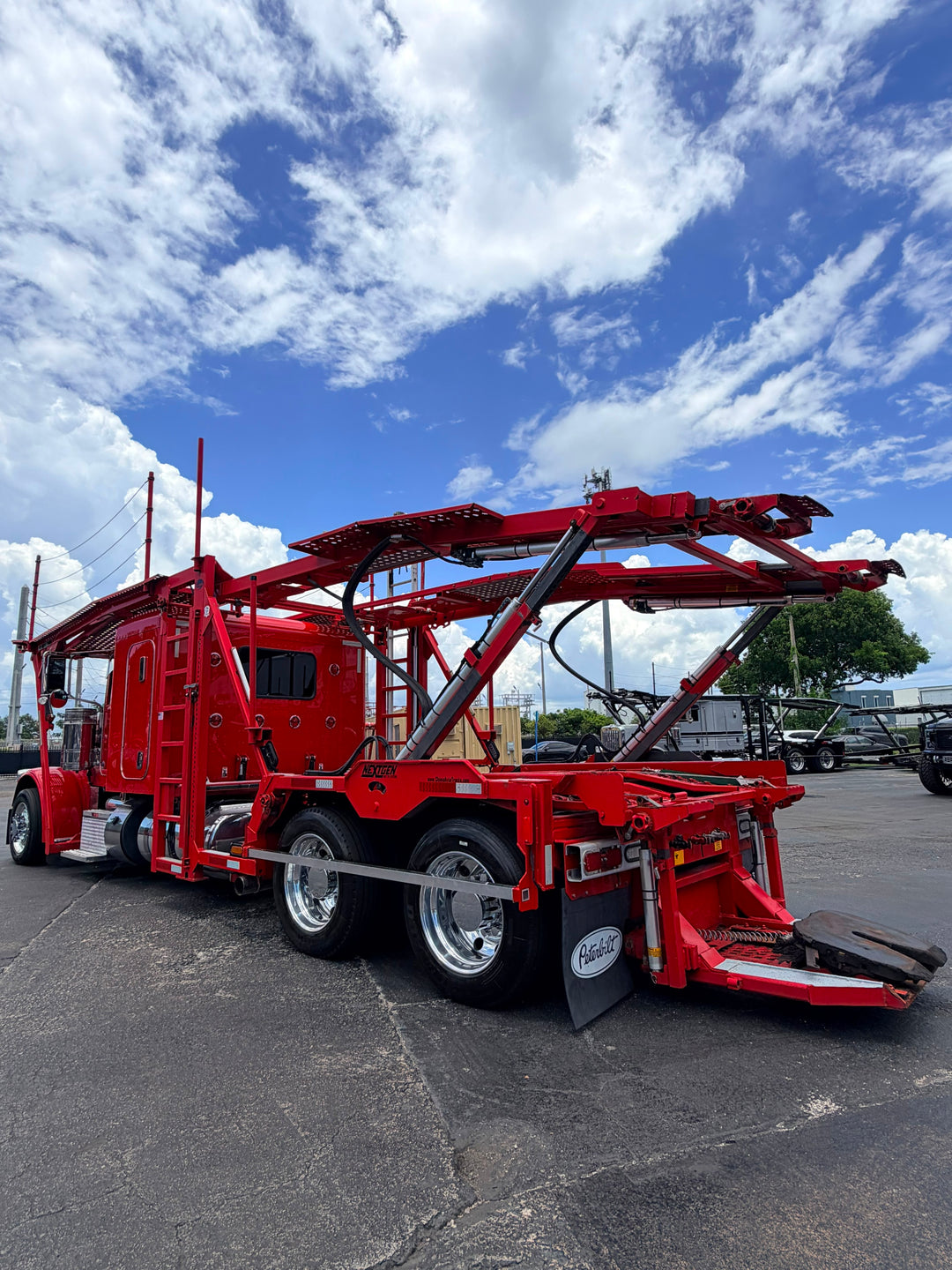 2018 Peterbilt 389