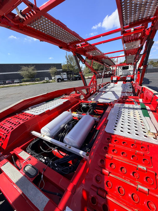 2020 Peterbilt 389 w/a 2021 Cottrell LSFA 80’