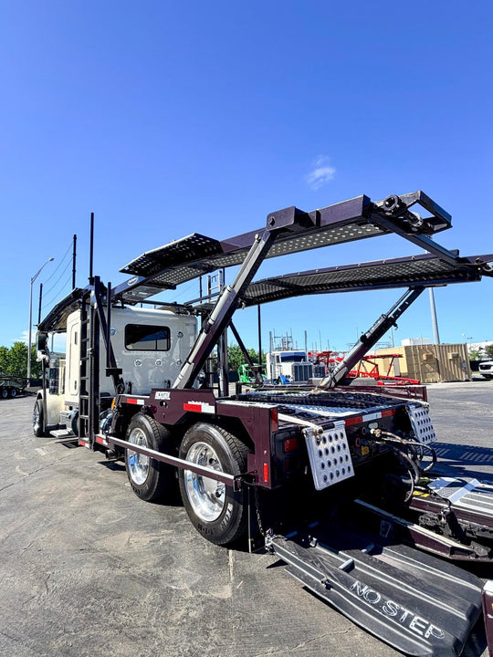2021 Peterbilt 389 w/a 2022 Cottrell LSFA 80”