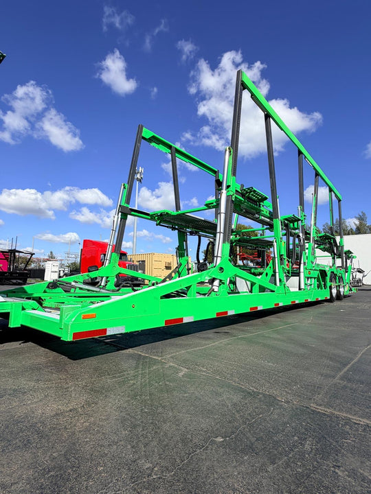 2017 Peterbilt 389 w/a 2017 Cottrell CX11