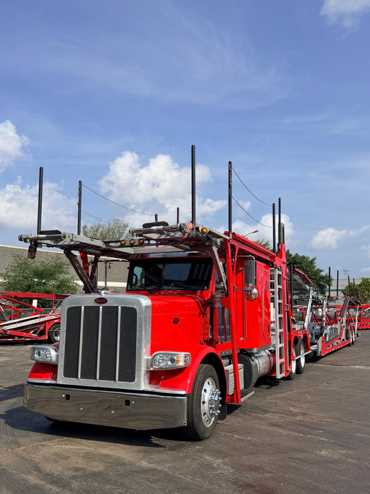 2024 Peterbilt 389 w/a 2023 Lohr G20