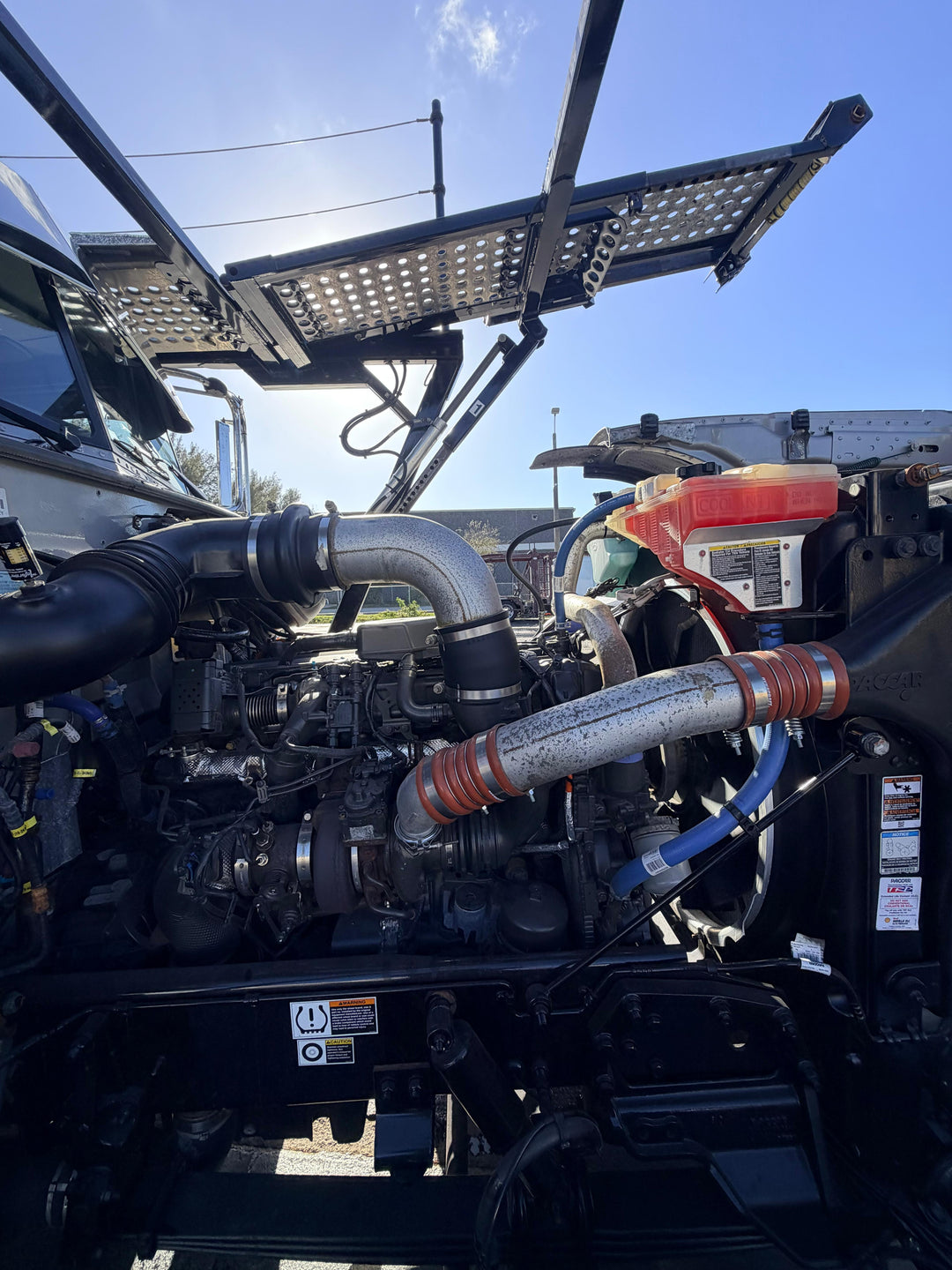 2024 Peterbilt 389 (ChopTop) w/a 2024 Cottrell CX09 LSFA 80”