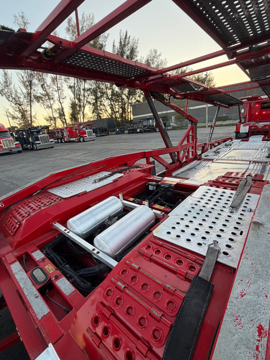 2020 Peterbilt 389 (CHOP TOP) w/a 2020 Cottrell LSFA 80 Footer