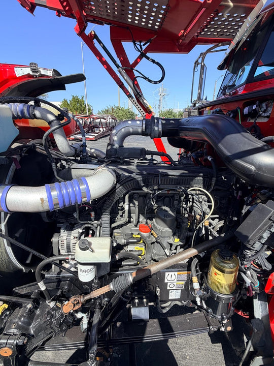 2022 Peterbilt 389 w/a 2020 Cottrell LSFA 80’