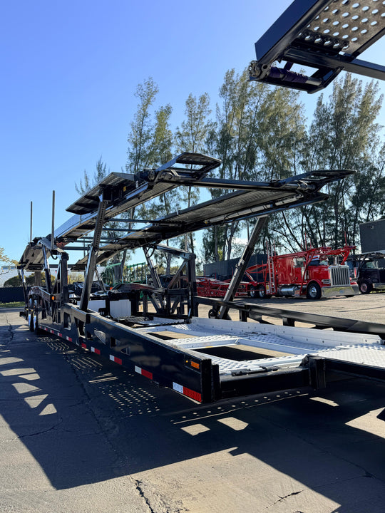 2024 Peterbilt 389 (ChopTop) w/a 2024 Cottrell CX09 LSFA 80”