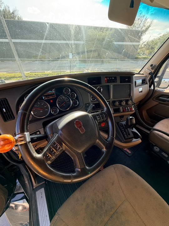 2017 KW T680