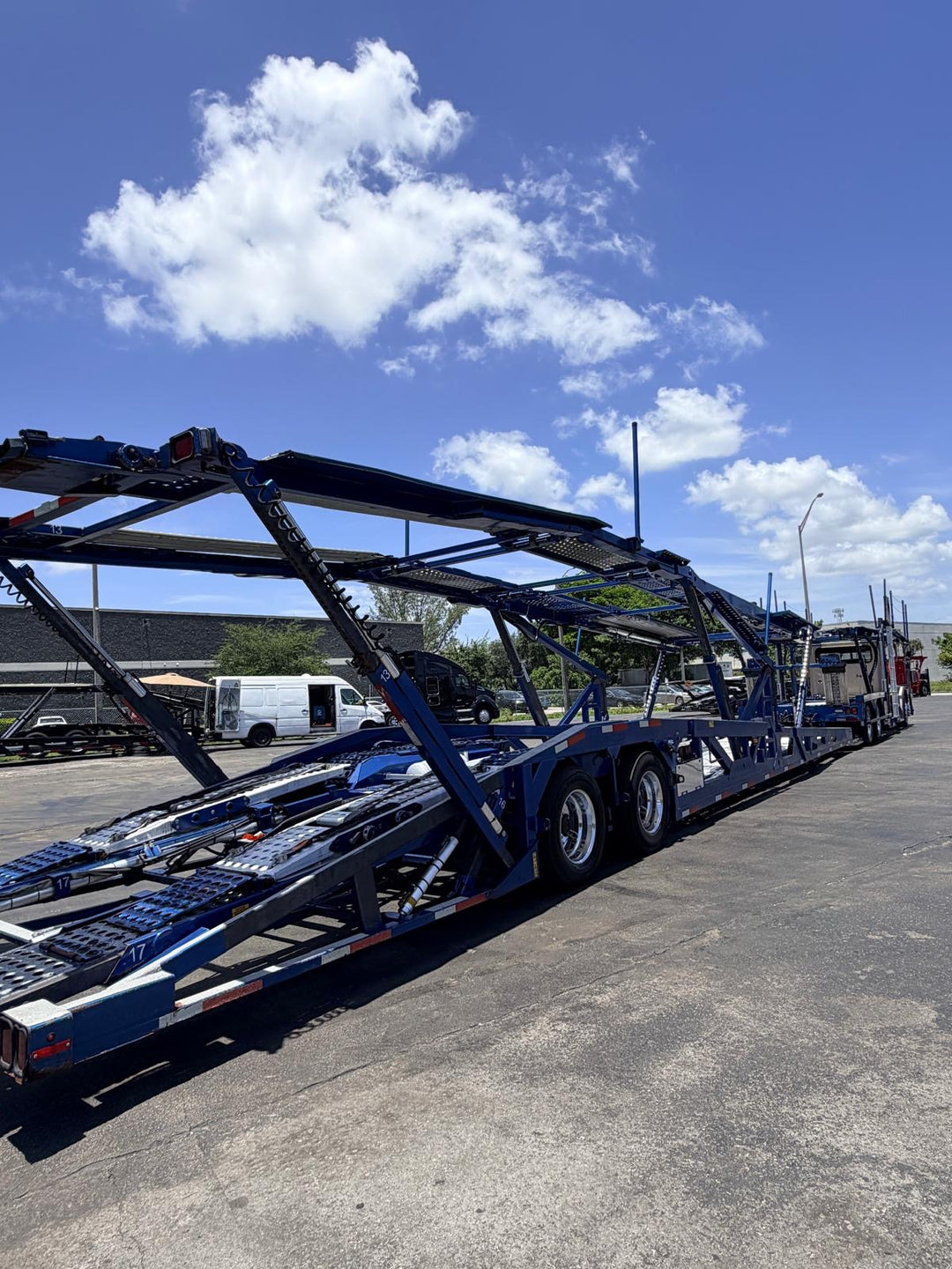 2019 Peterbilt 365 w/a 2019 Cottrell LSFA 80”