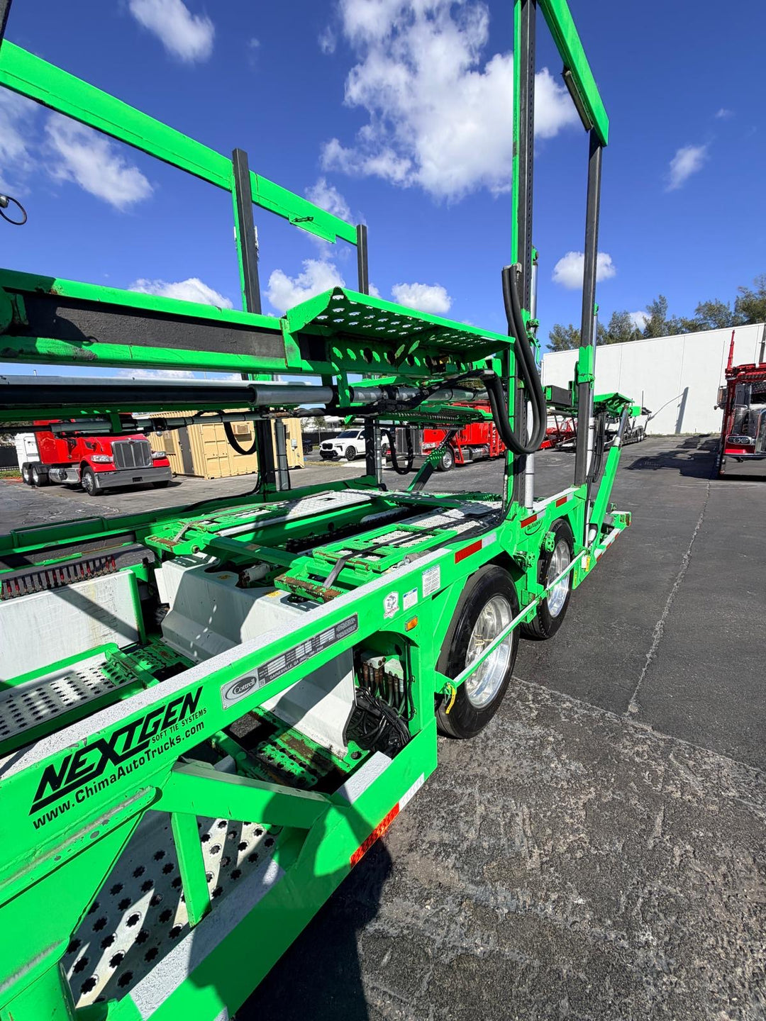 2017 Peterbilt 389 w/a 2017 Cottrell CX11