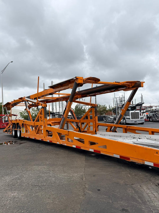 2020 Freightliner 114SD w/a 2020 Cottrell CX09 LSFA 80 Footer