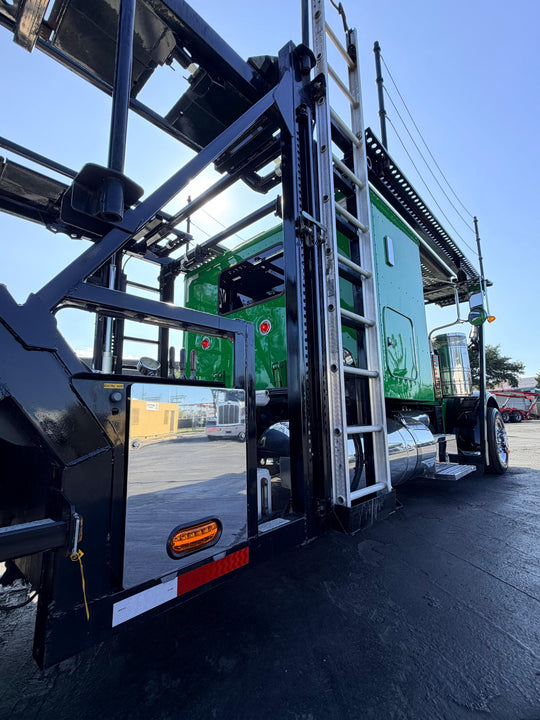 2019 Peterbilt 389 w/a 2020 Cottrell CX09 LSFA
