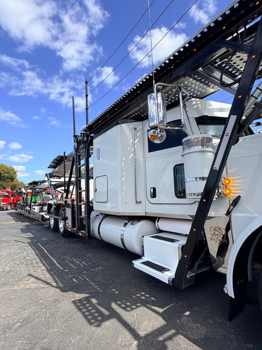 2021 Peterbilt 389 (ChopTop) w/a 2023 Cottrell LSFA 80”