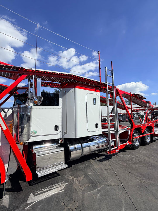 2020 Peterbilt 389 w/a 2021 Cottrell LSFA 80’