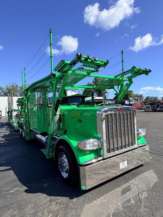 2017 Peterbilt 389 w/a 2017 Cottrell CX11
