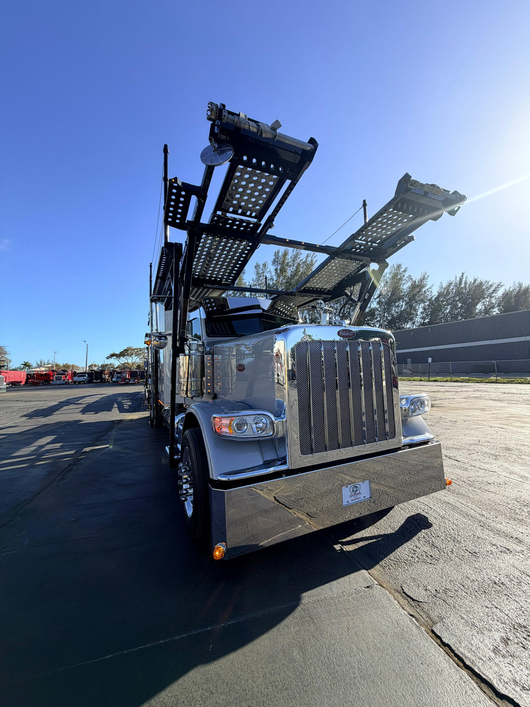 2024 Peterbilt 389 (ChopTop) w/a 2024 Cottrell CX09 LSFA 80”