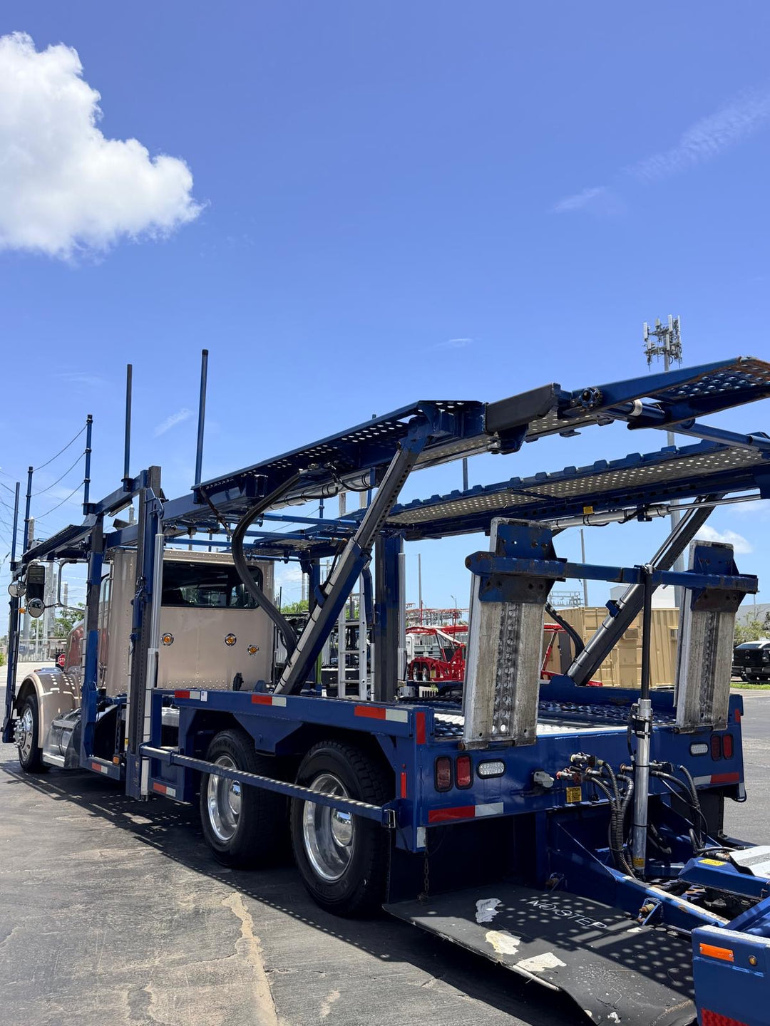 2019 Peterbilt 365 w/a 2019 Cottrell LSFA 80”