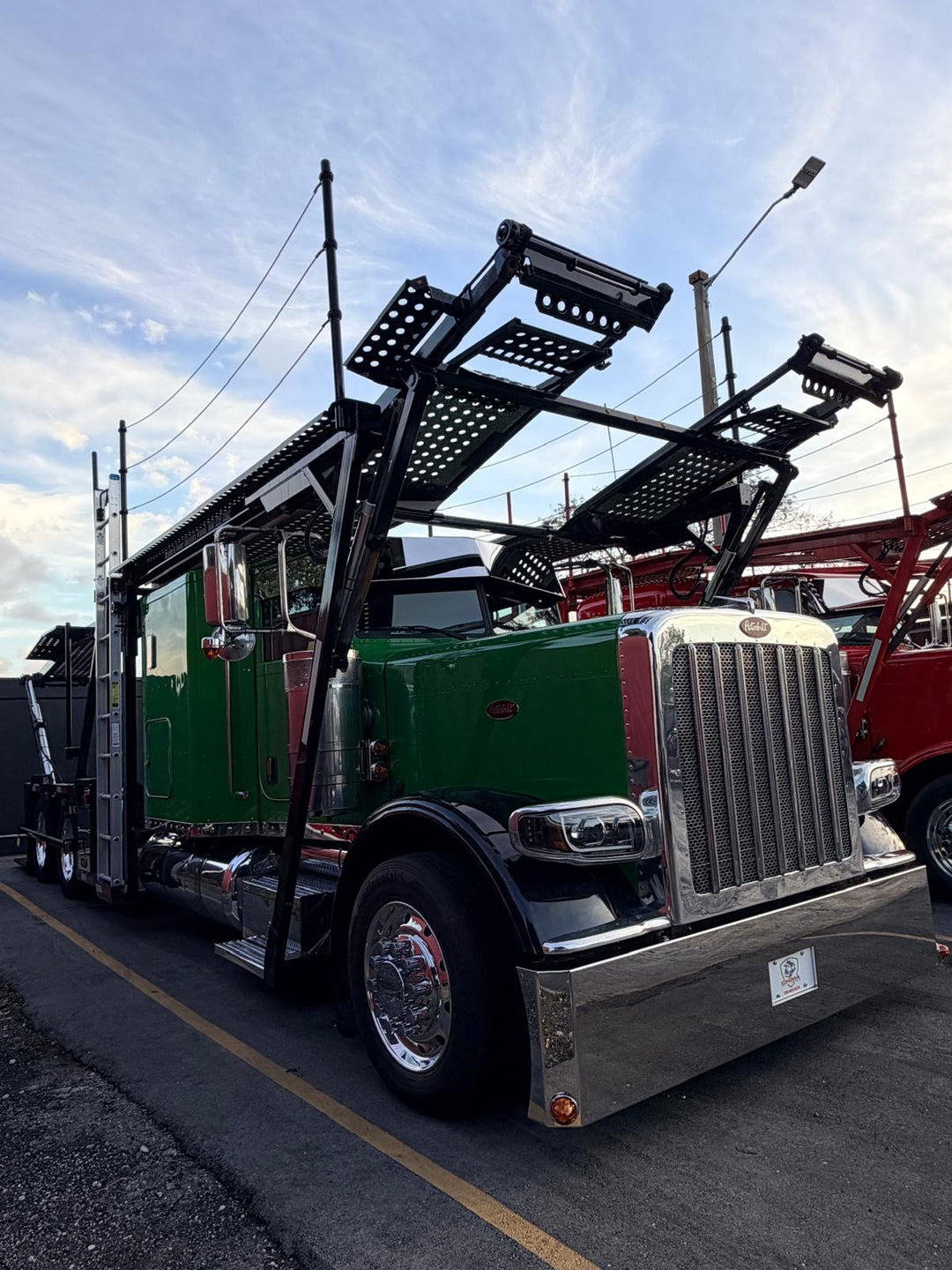 2020 Peterbilt 389 (Chop Top) w/a 2020 Cottrell CX09 LSFA 80 Footer