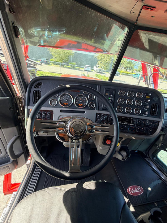 2022 Peterbilt 389 w/a 2020 Cottrell LSFA 80’