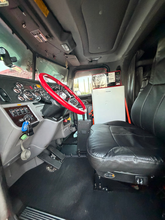 2020 Peterbilt 389 (CHOP TOP) w/a 2020 Cottrell LSFA 80 Footer