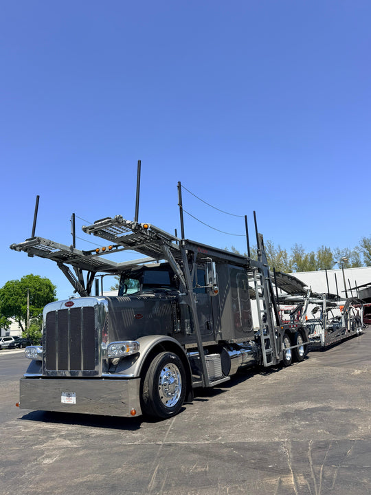 2024 Peterbilt 389 w/a 2023 Lohr G20