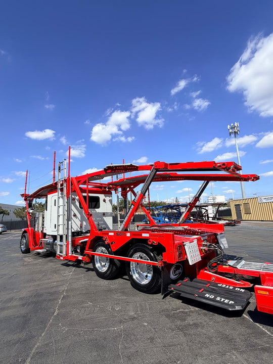 2020 Peterbilt 389 w/a 2021 Cottrell LSFA 80’