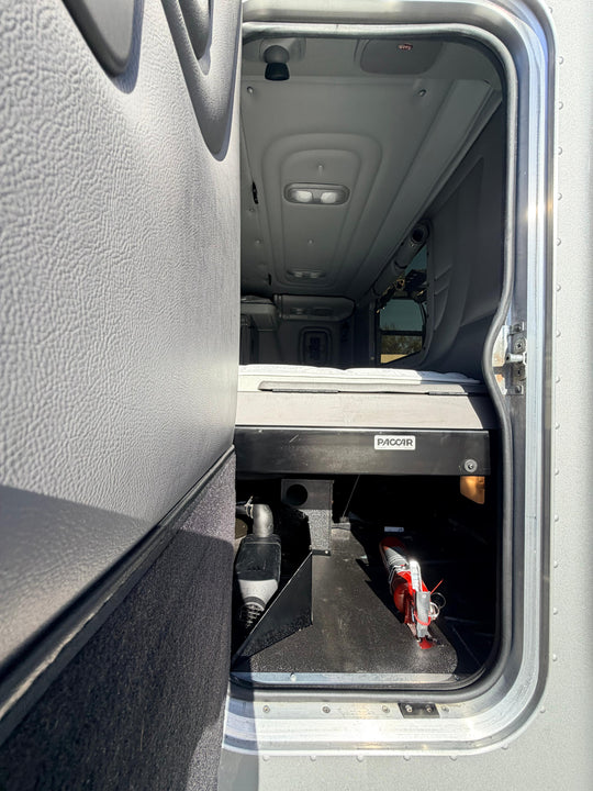 2024 Peterbilt 389 (ChopTop) w/a 2024 Cottrell CX09 LSFA 80”