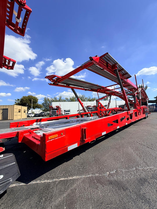 2020 Peterbilt 389 w/a 2021 Cottrell LSFA 80’
