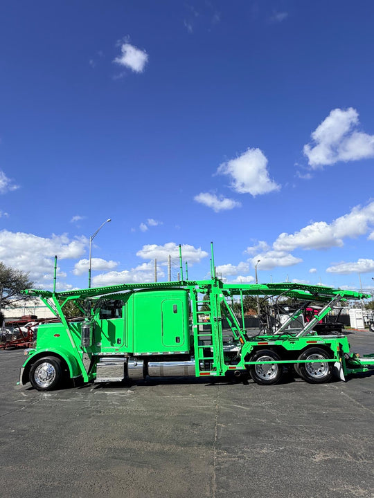 2017 Peterbilt 389 w/a 2017 Cottrell CX11