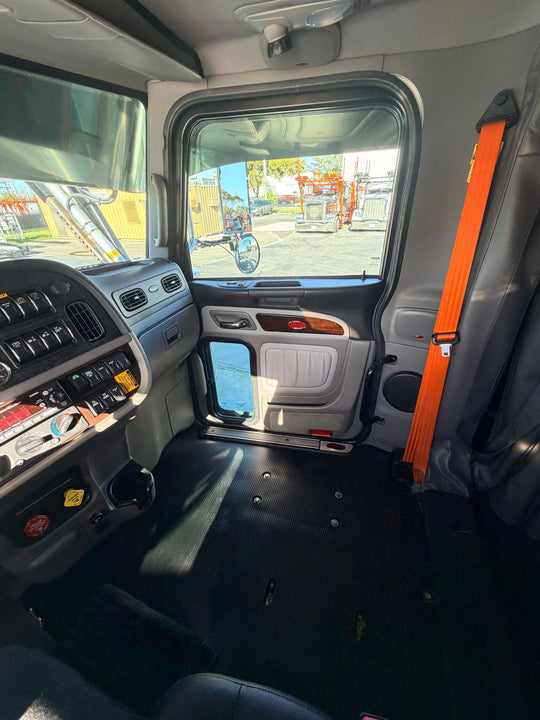 2024 Peterbilt 389 (ChopTop) w/a 2024 Cottrell CX09 LSFA 80”