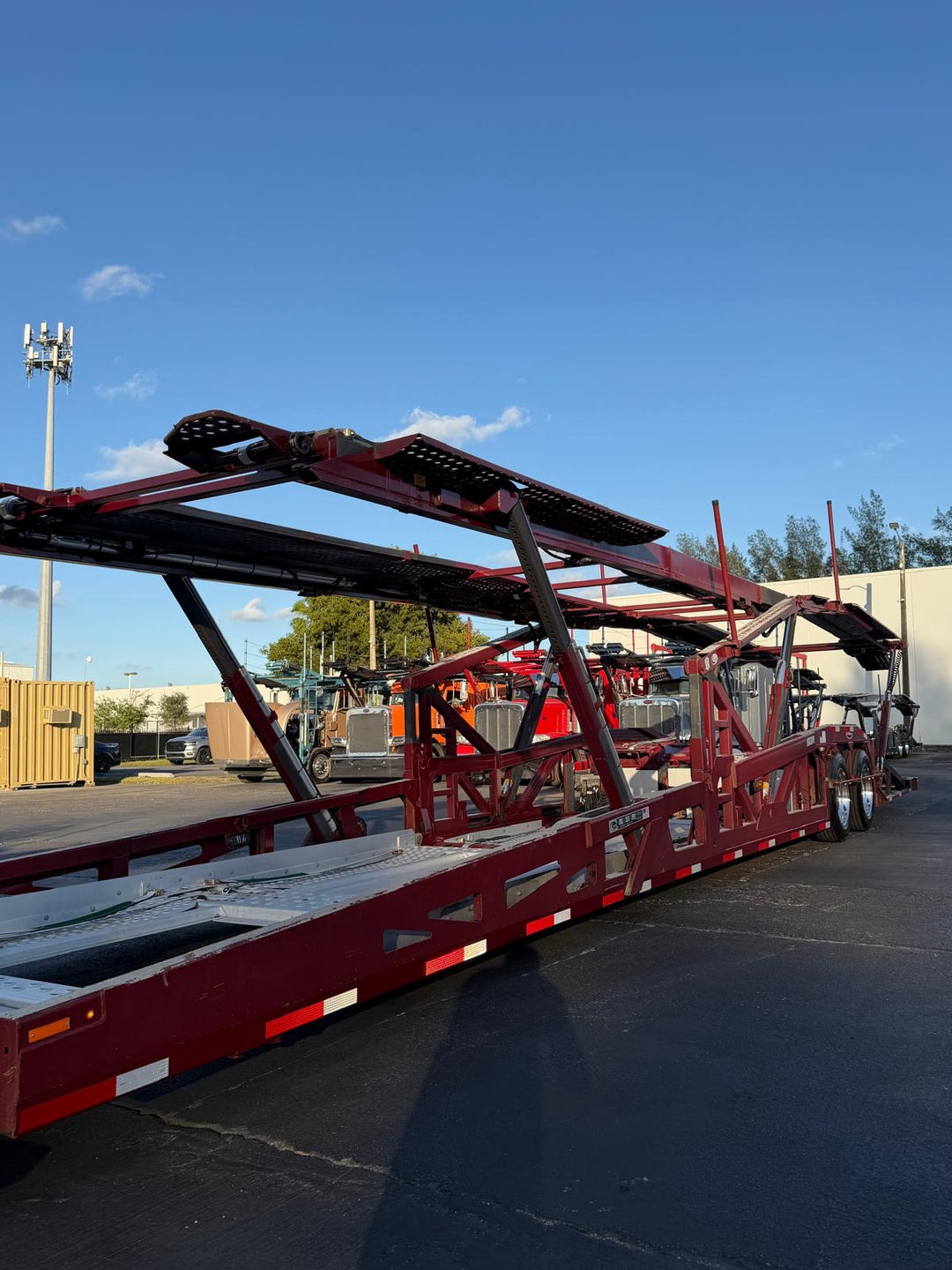 2019 Peterbilt 389 w/a 2019 Cottrell CX-09 LSFA 80 Footer