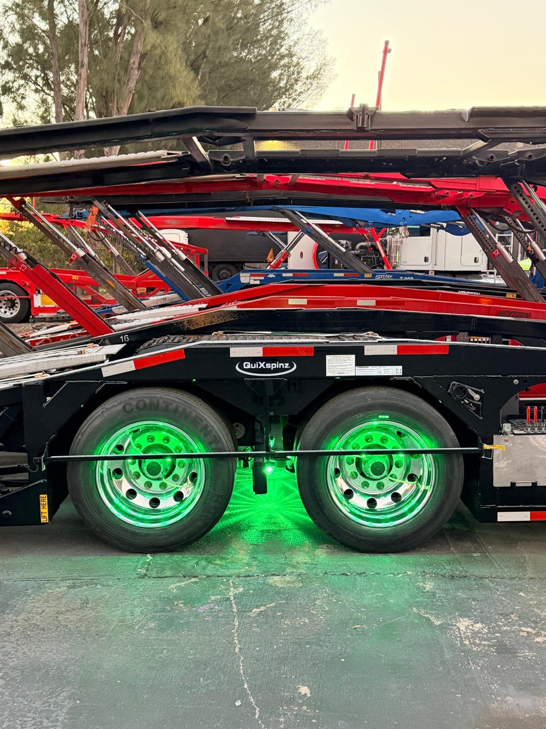 2019 Peterbilt 389 w/a 2019 Cottrell CX09 LSFA 80’