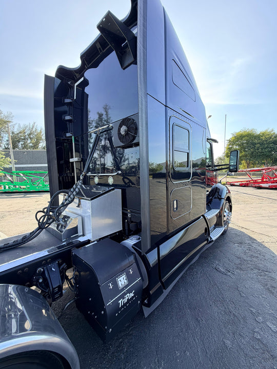 2017 KW T680 w/a 2018 Cottrell 5307 XL