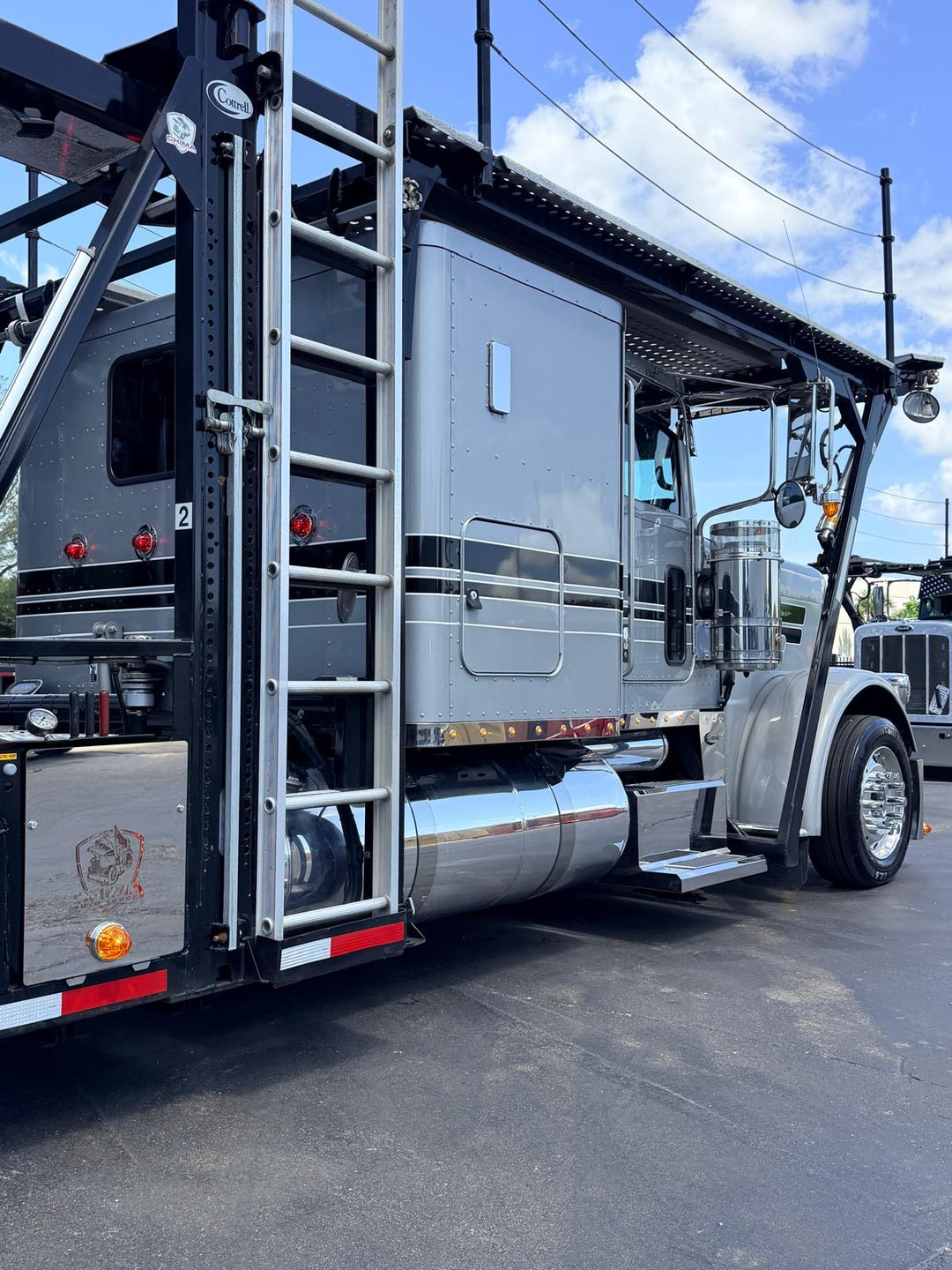 2024 Peterbilt 389 w/a 2024 Cottrell CX09 LSFA 80”