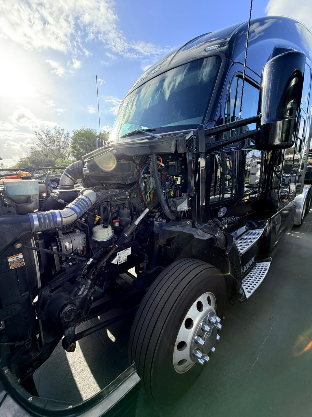 2017 KW T680