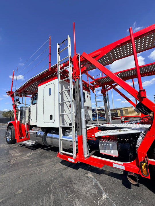 2020 Peterbilt 389 w/a 2021 Cottrell LSFA 80’