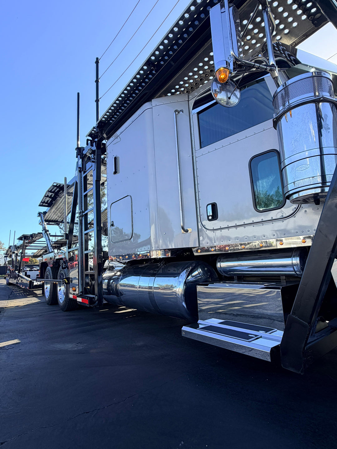 2024 Peterbilt 389 (ChopTop) w/a 2024 Cottrell CX09 LSFA 80”