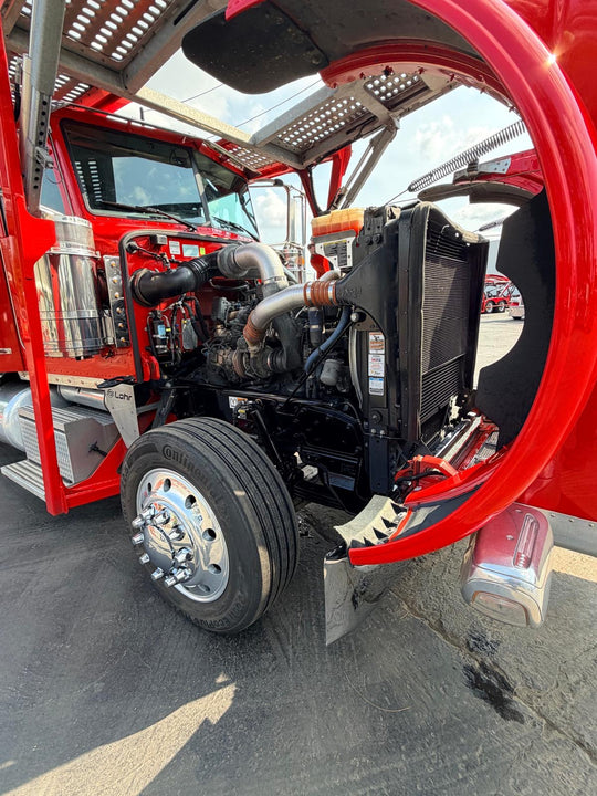 2024 Peterbilt 389 w/a 2023 Lohr G20