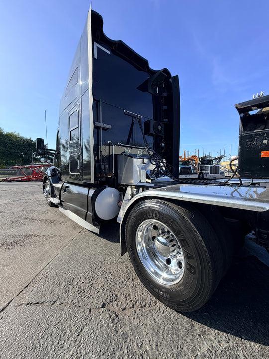 2017 KW T680 w/a 2018 Cottrell 5307 XL