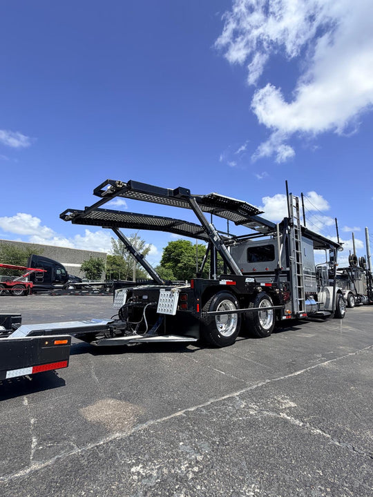2024 Peterbilt 389 w/a 2024 Cottrell CX09 LSFA 80”