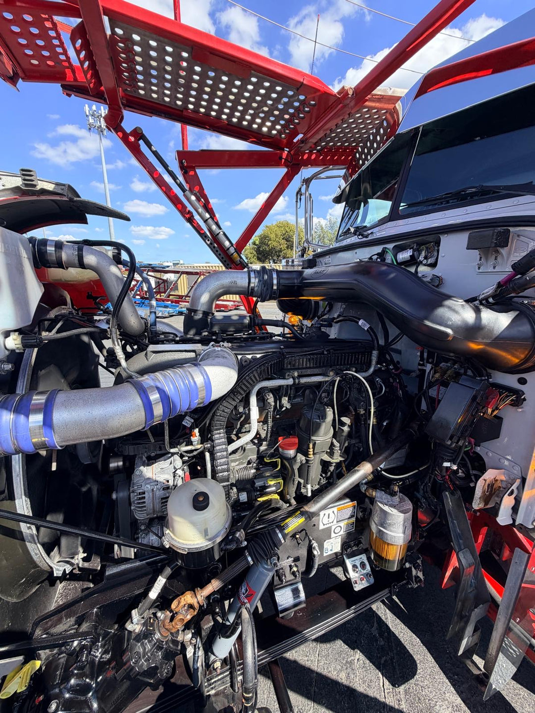 2020 Peterbilt 389 w/a 2021 Cottrell LSFA 80’