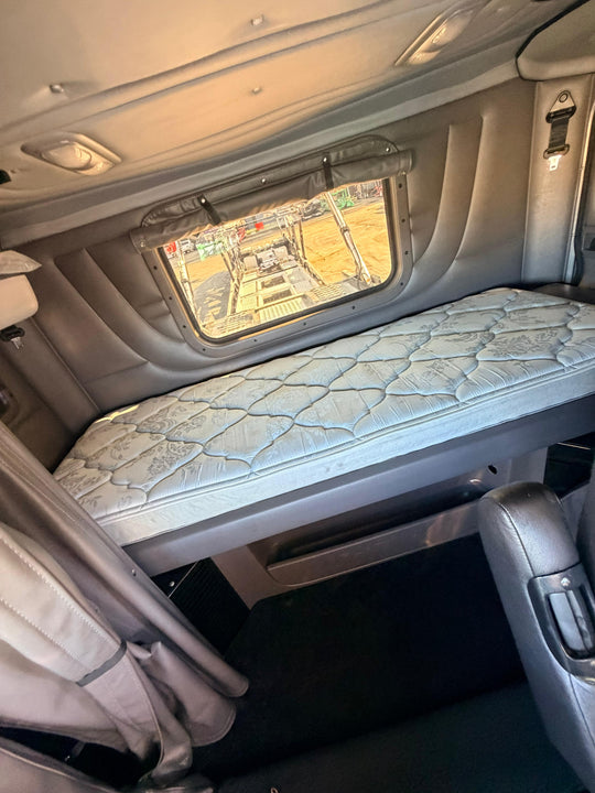 2024 Peterbilt 389 (ChopTop) w/a 2024 Cottrell CX09 LSFA 80”