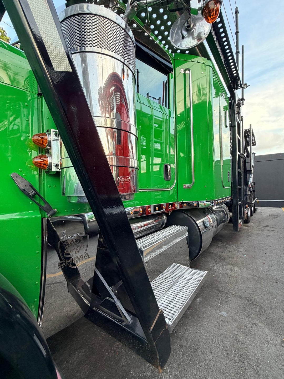 2020 Peterbilt 389 (Chop Top) w/a 2020 Cottrell CX09 LSFA 80 Footer