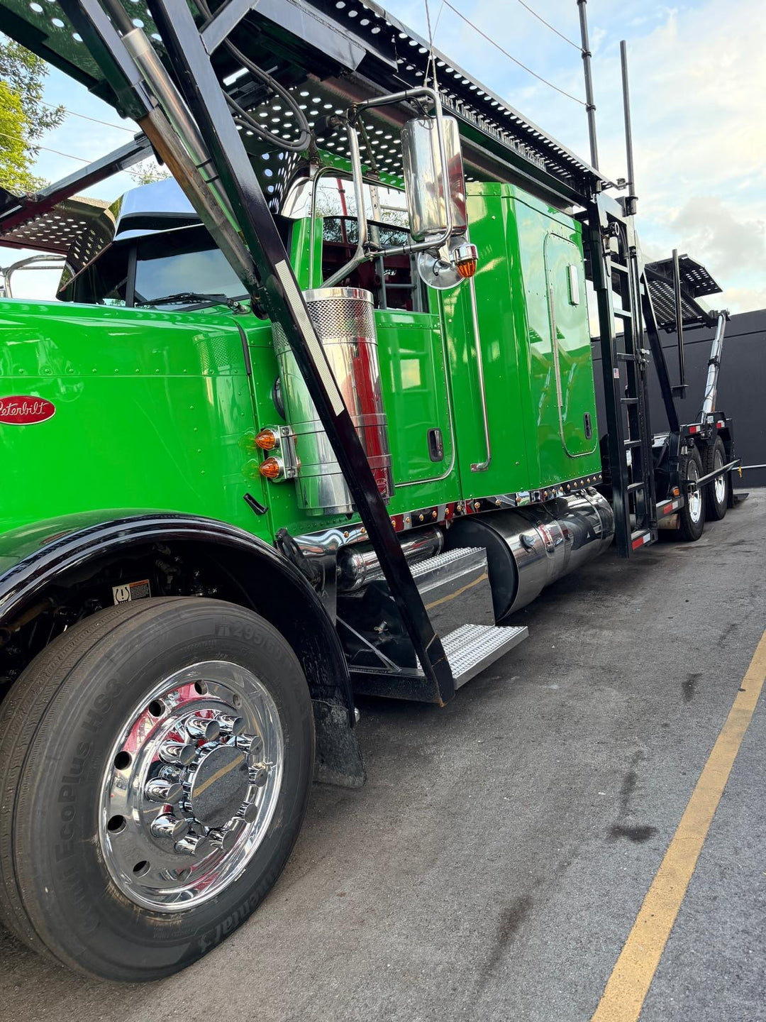 2020 Peterbilt 389 (Chop Top) w/a 2020 Cottrell CX09 LSFA 80 Footer