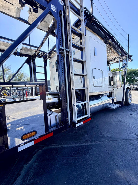 2021 Peterbilt 389 w/a 2022 Cottrell LSFA 80”