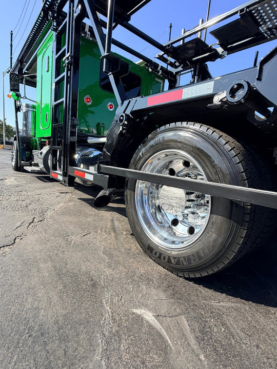 2019 Peterbilt 389 w/a 2020 Cottrell CX09 LSFA