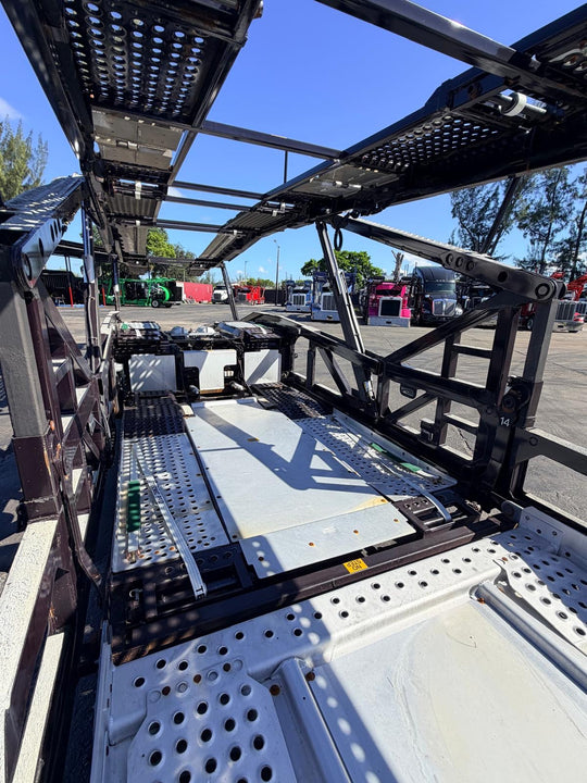 2021 Peterbilt 389 w/a 2022 Cottrell LSFA 80”